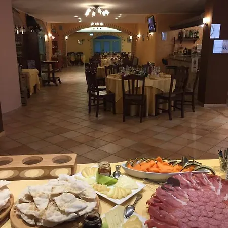 Hotel Ristorante Tesoro Caldarola