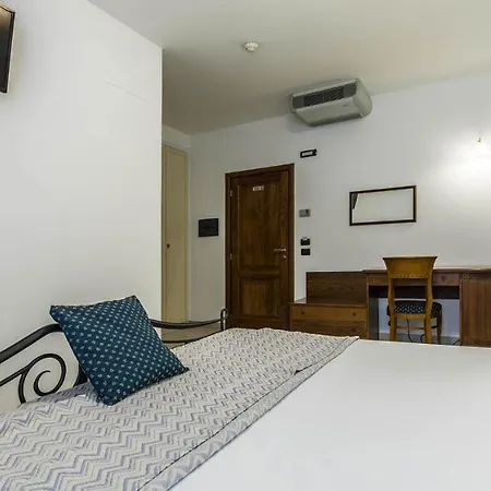 Hotel Ristorante Tesoro Caldarola