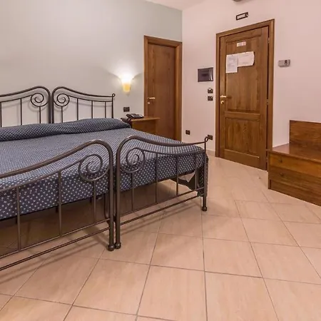 Hotel Ristorante Tesoro 3*